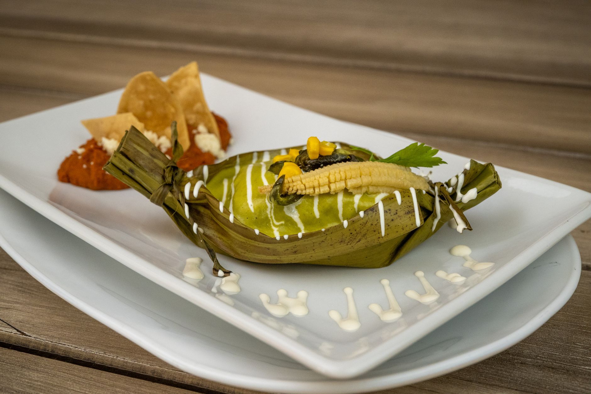 MIL signature dish plated