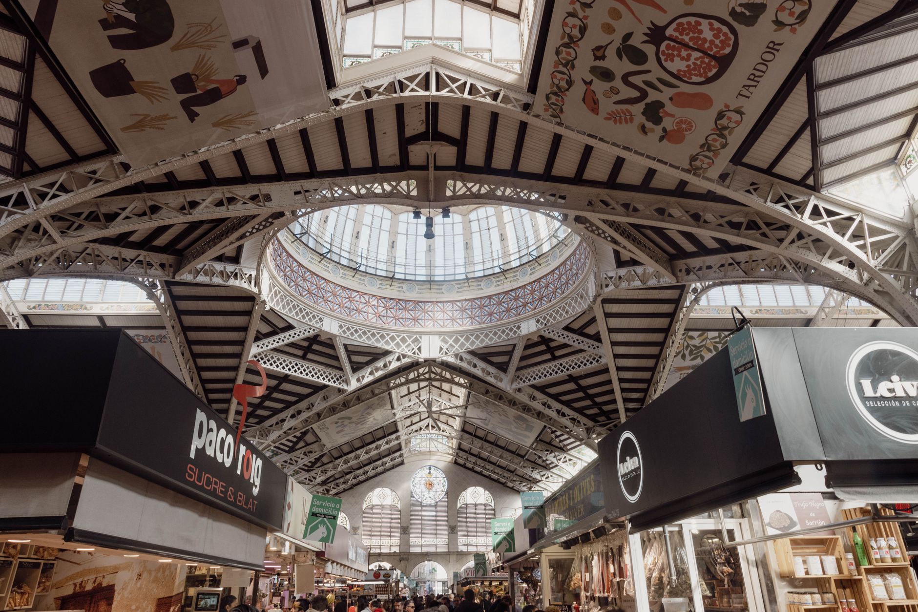 Suasana Mercado de la Ribera