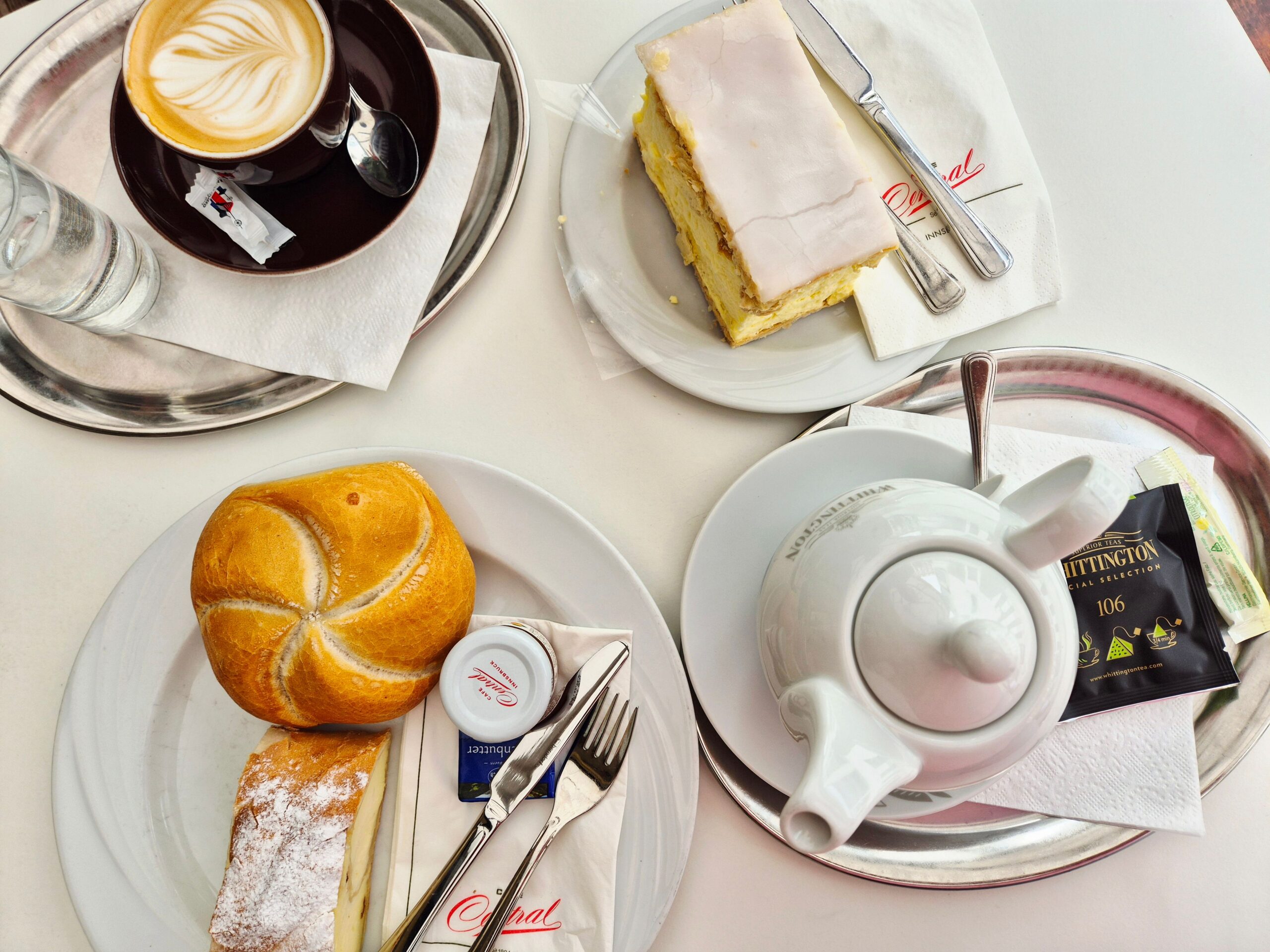 Café Central Review